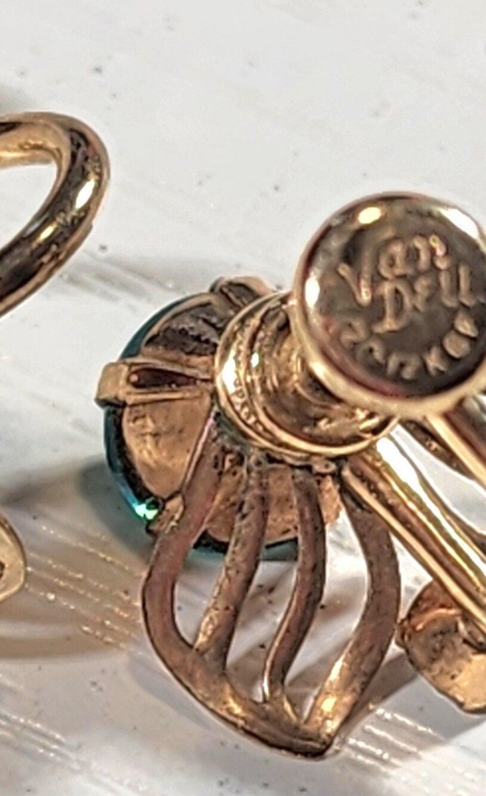 Vintage Van Dell 12K GF Blue Rhinestone Screw Back Earrings Gold Filled Signed.