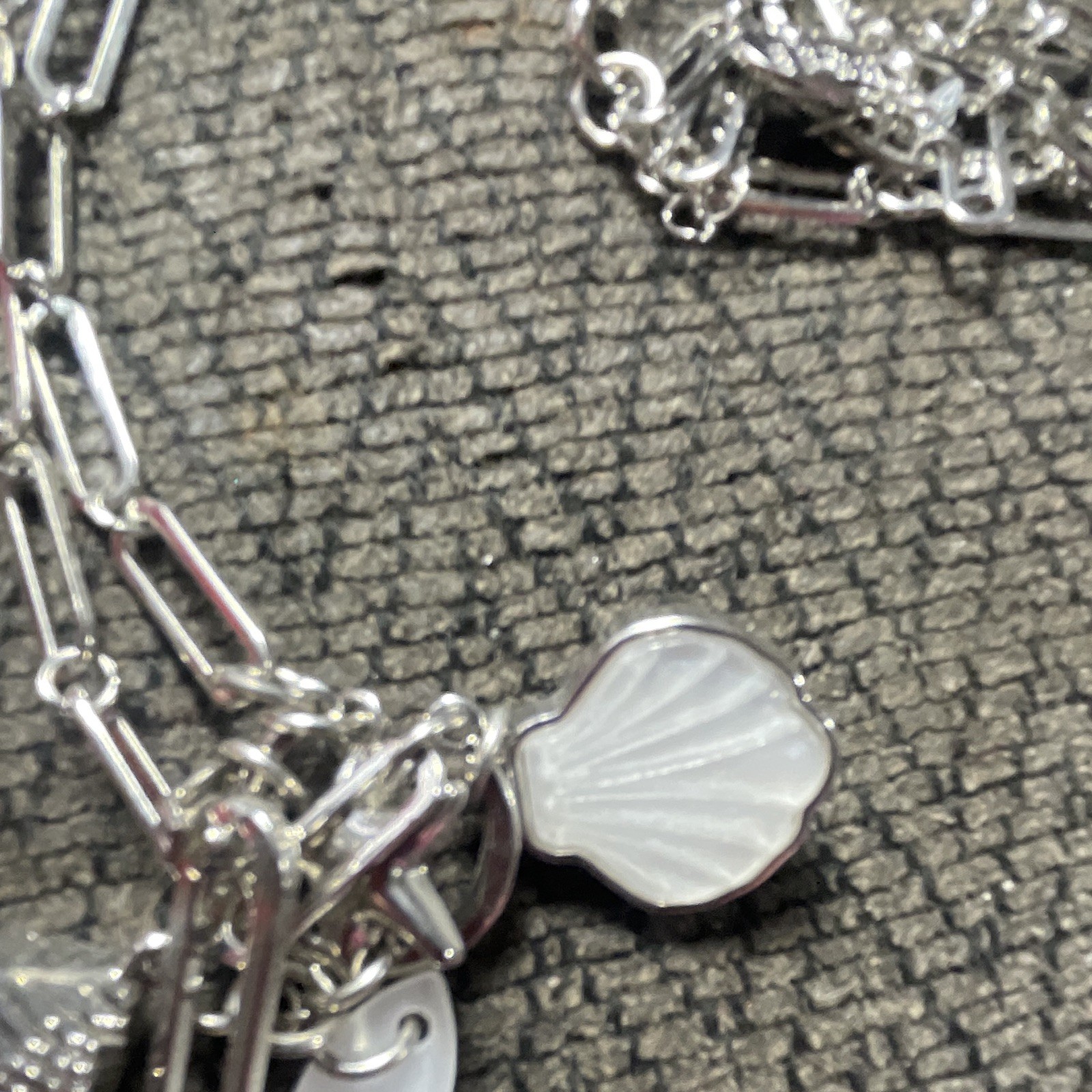Silver Tone Link Chain Shell & Sand Dollar Charm Pendant Necklace Lobster Clasp