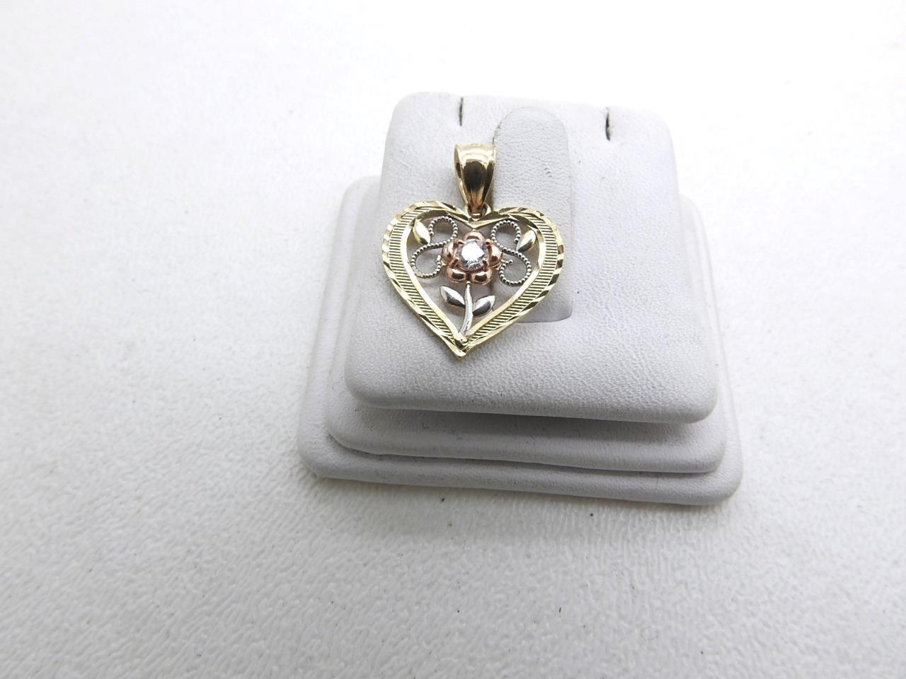 14K Tri Gold Yellow White Rose Heart Pendant with Cubic 1.7 Grams 3/4″ Inch