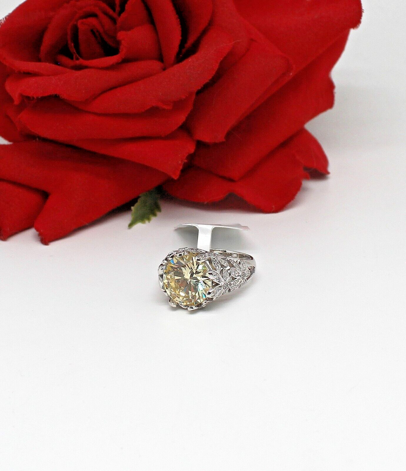 Sterling Silver Bella Luce Simulated Diamond NWT Ring Size 8 8.6g CAT RESCUE