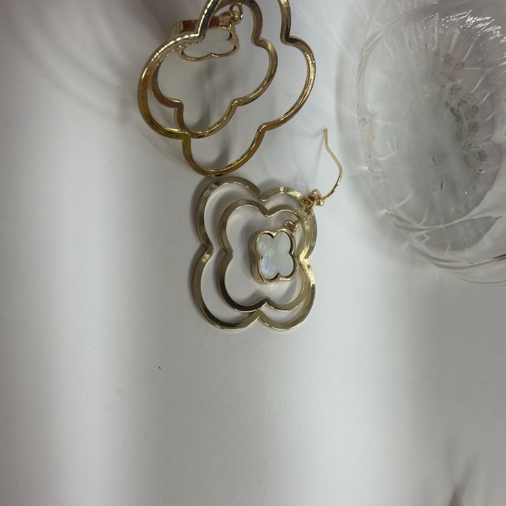 Gold Tone Mother of Pearl Dangle Drop Hook Earrings