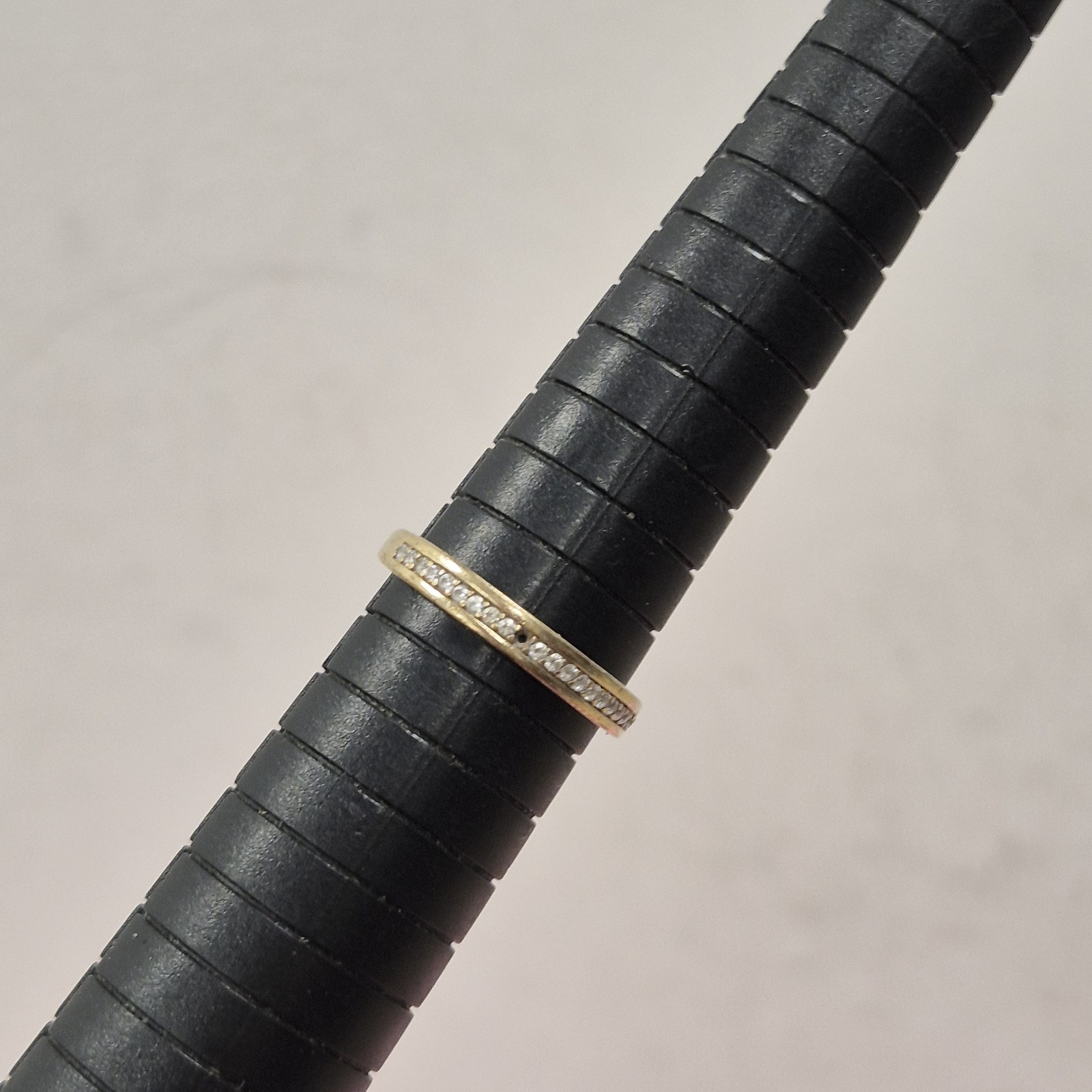 Vintage 9ct Yellow Gold Cz Stones Half Eternity Band Ring Size Uk P