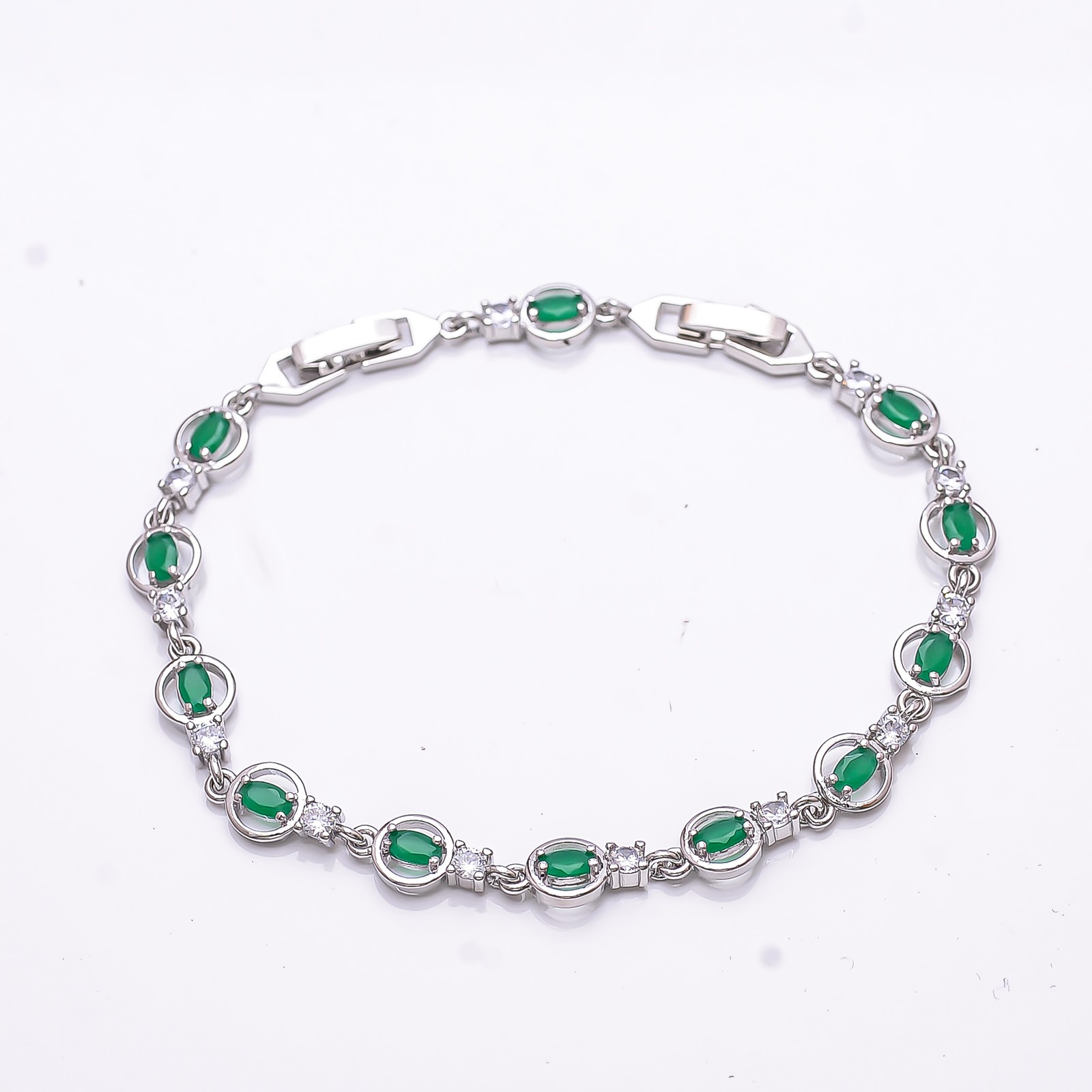 Emerald Simulated 925 Sterling Silver Tennis Bracelet 8.99″ B7306956