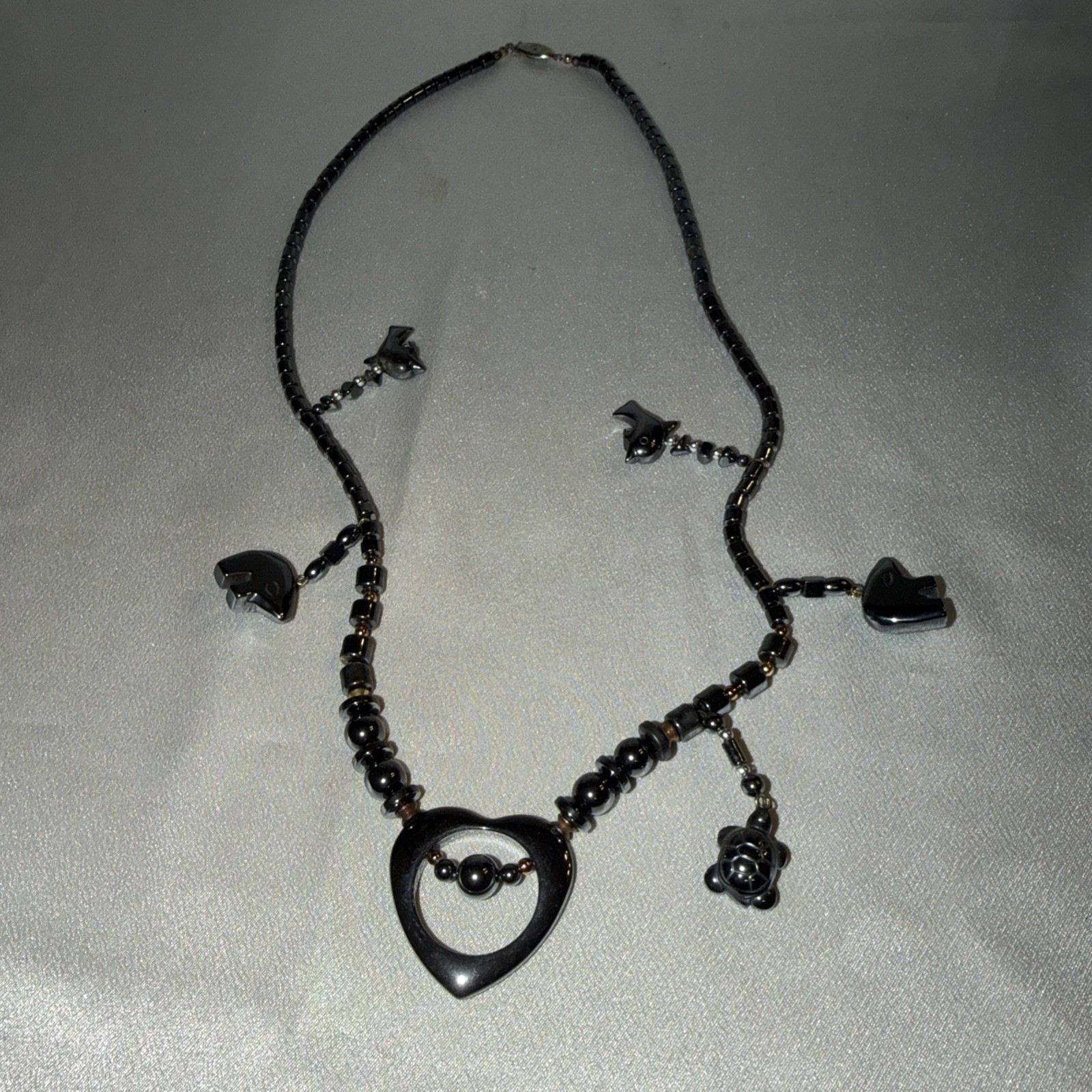 Beautiful Metal Retro Heart Shaped Pendant Necklace Missing One Turtle 22 In L