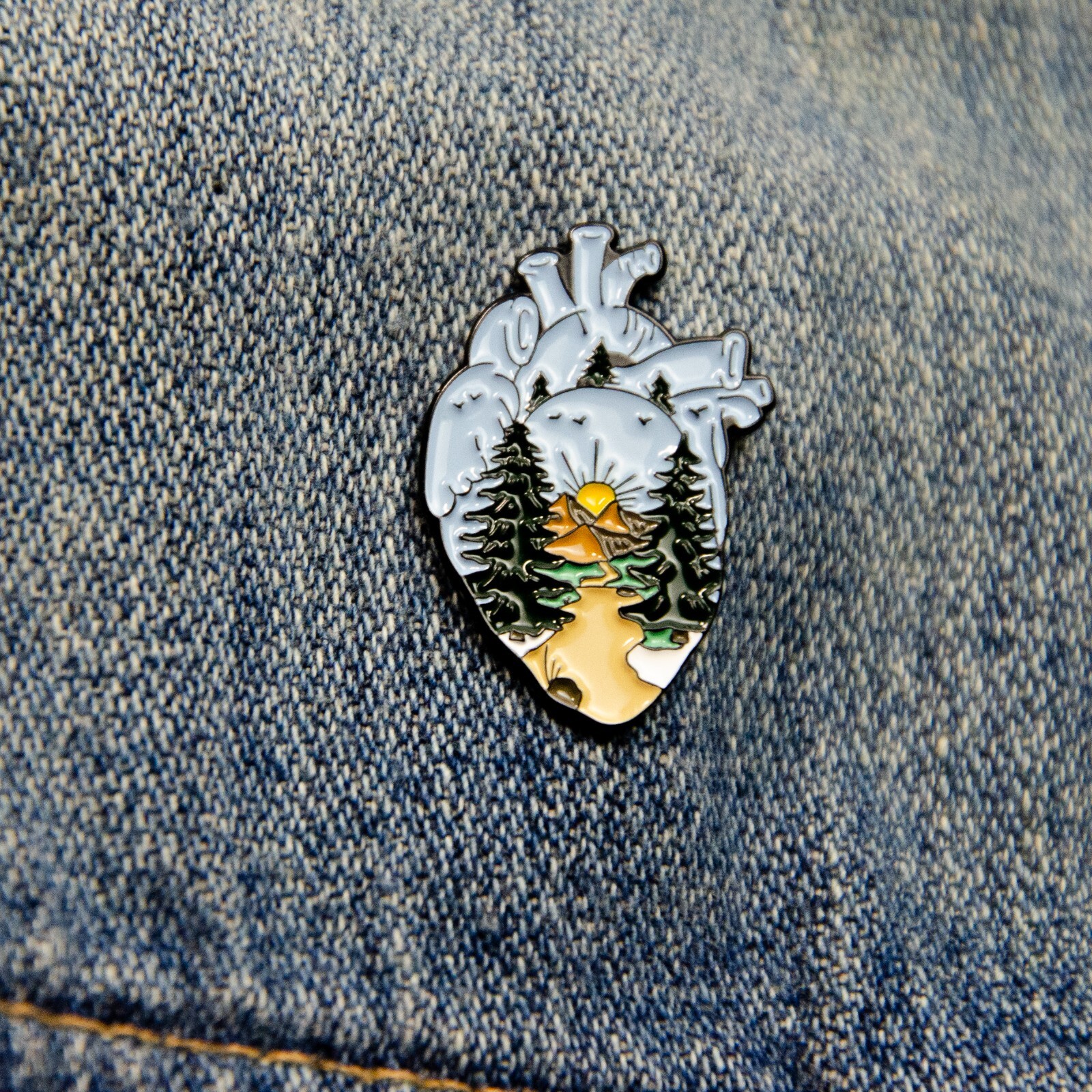 Travel Forest Nature Anatomical Heart Metal Pin Jewelry Gift – FREE SHIPPING