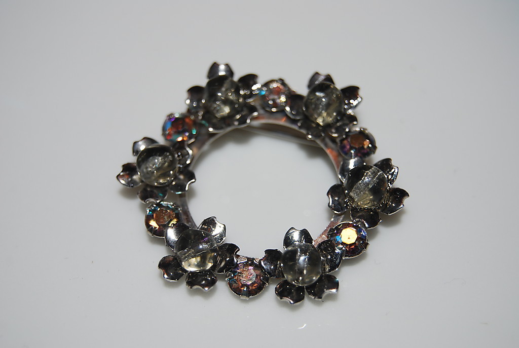WONDERFUL VINTAGE SET OF THREE ASSORTED PINS OR BROOCHES AS PER PICTURES # M-021