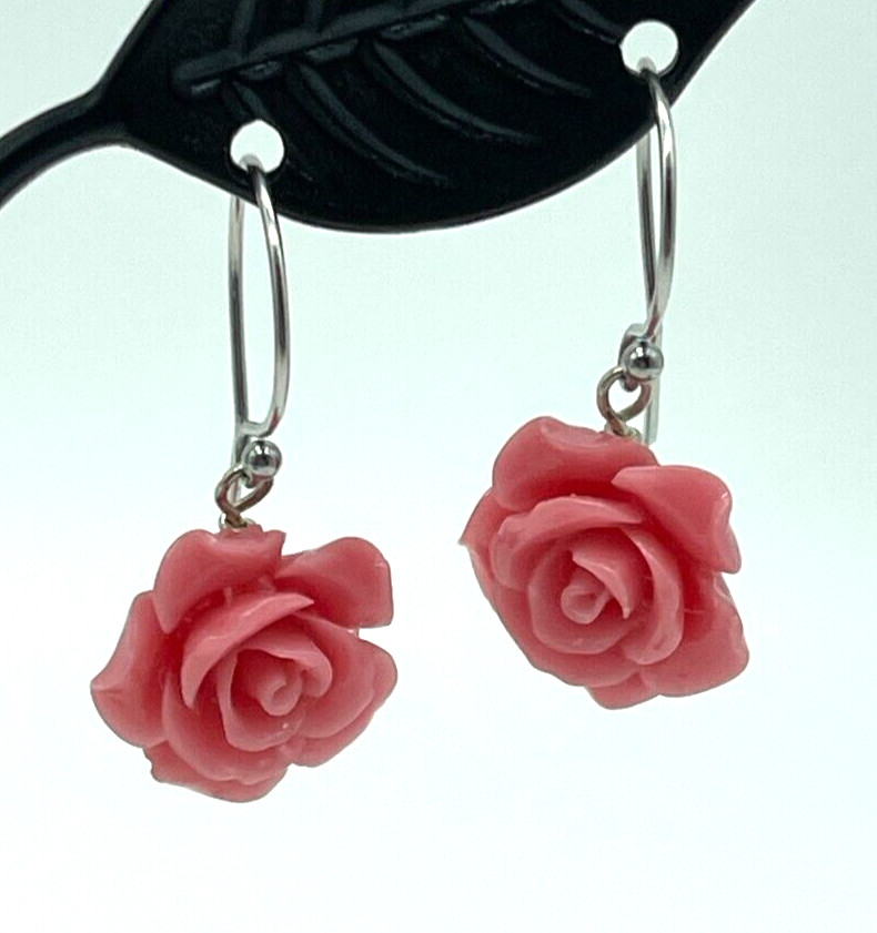Earrings. Silver Tone Drops (1″) with Mauve Pink Rose Designs.