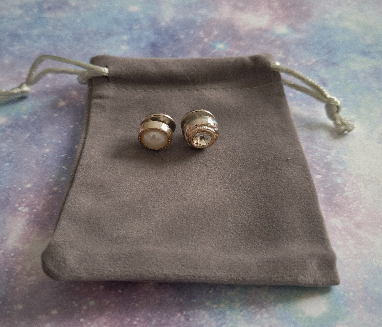 Shirt Brooch Blouse Modesty Pins Cover Up Brooch Pins, pack of 2