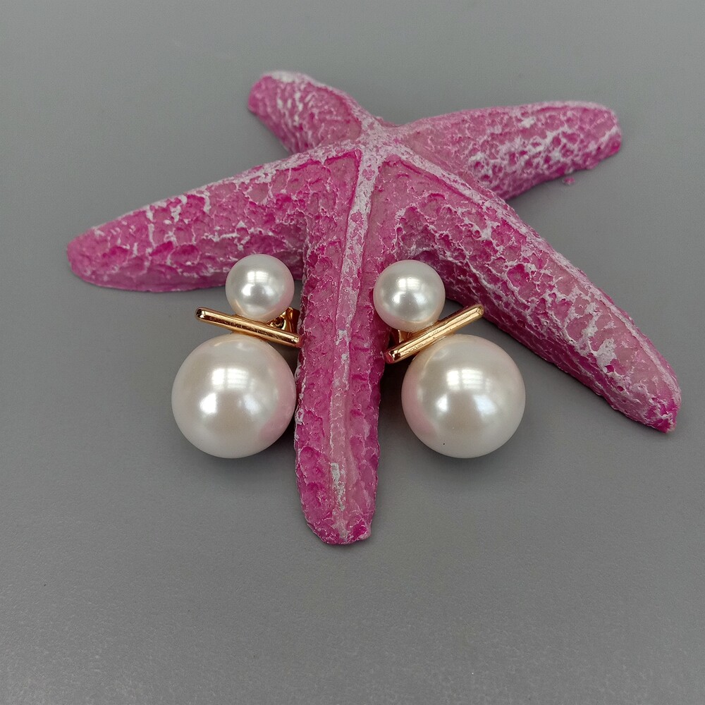 8.5mm-14mm Cream White Sea Shell Pearl Stud Earrings