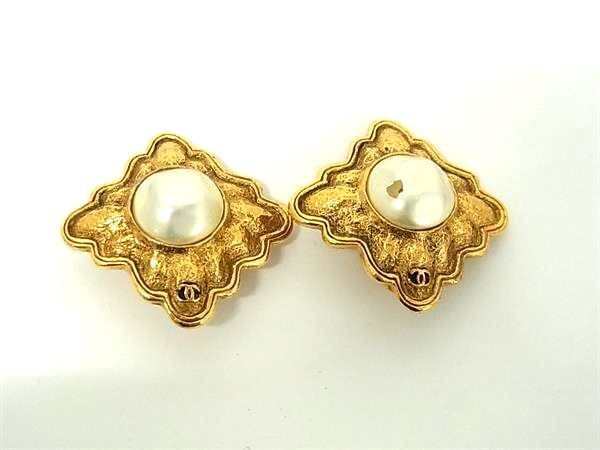 CHANEL Earrings Coco Mark Gold Metal Ladies Fake Pearl Clip On Authenticity Used