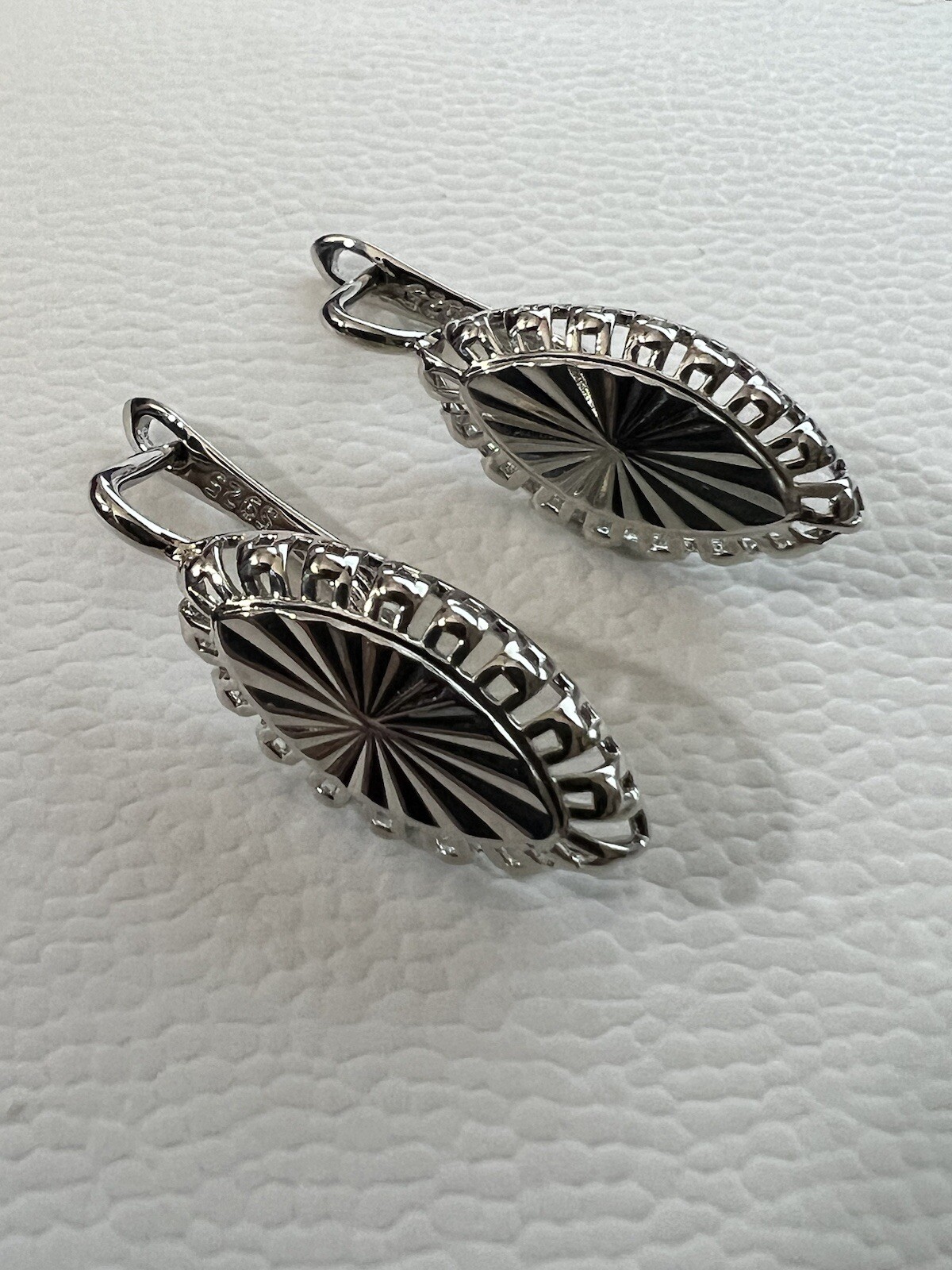 S925 Stamped Silver Oval Design Elegant Earrings