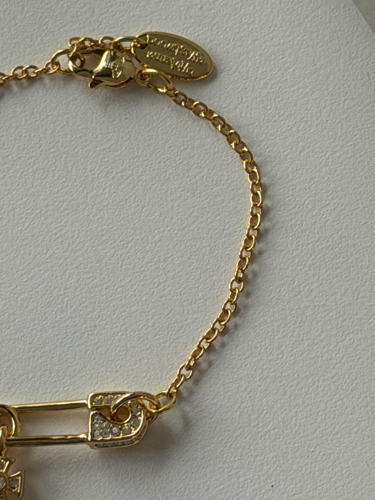 VW Lucrece Bracelet – Gold