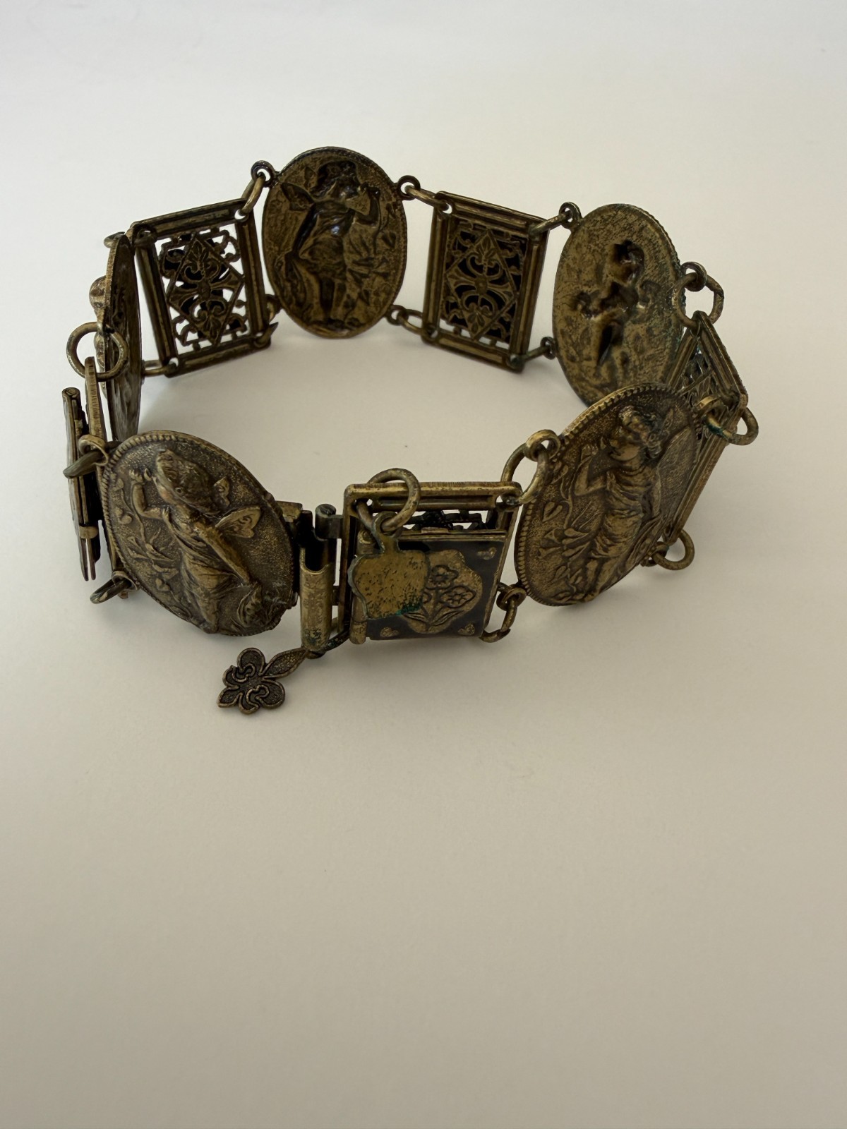 Sweet Romance Victorian Style Locket Bracelet Fairy Signed 7.5″ Long