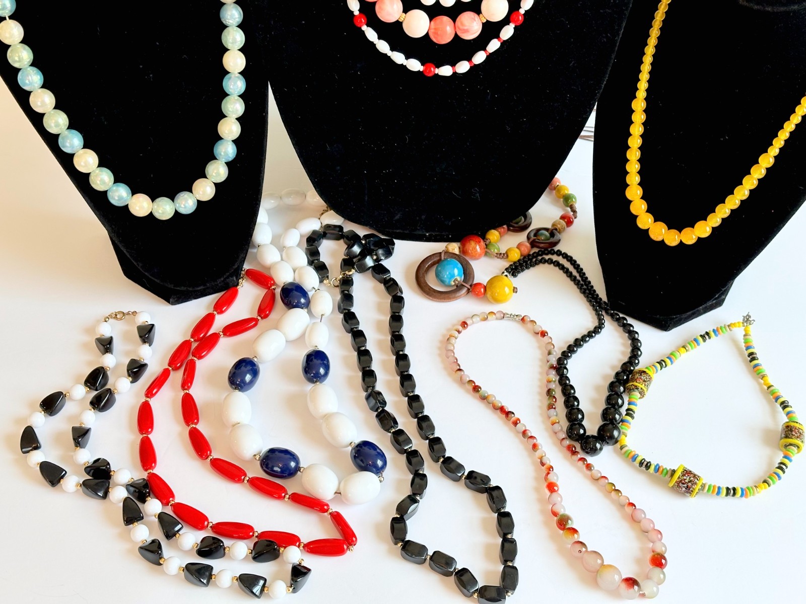 Lot of 13 Necklaces Mixed Materials & Designs Vintage & Contemporary N-51