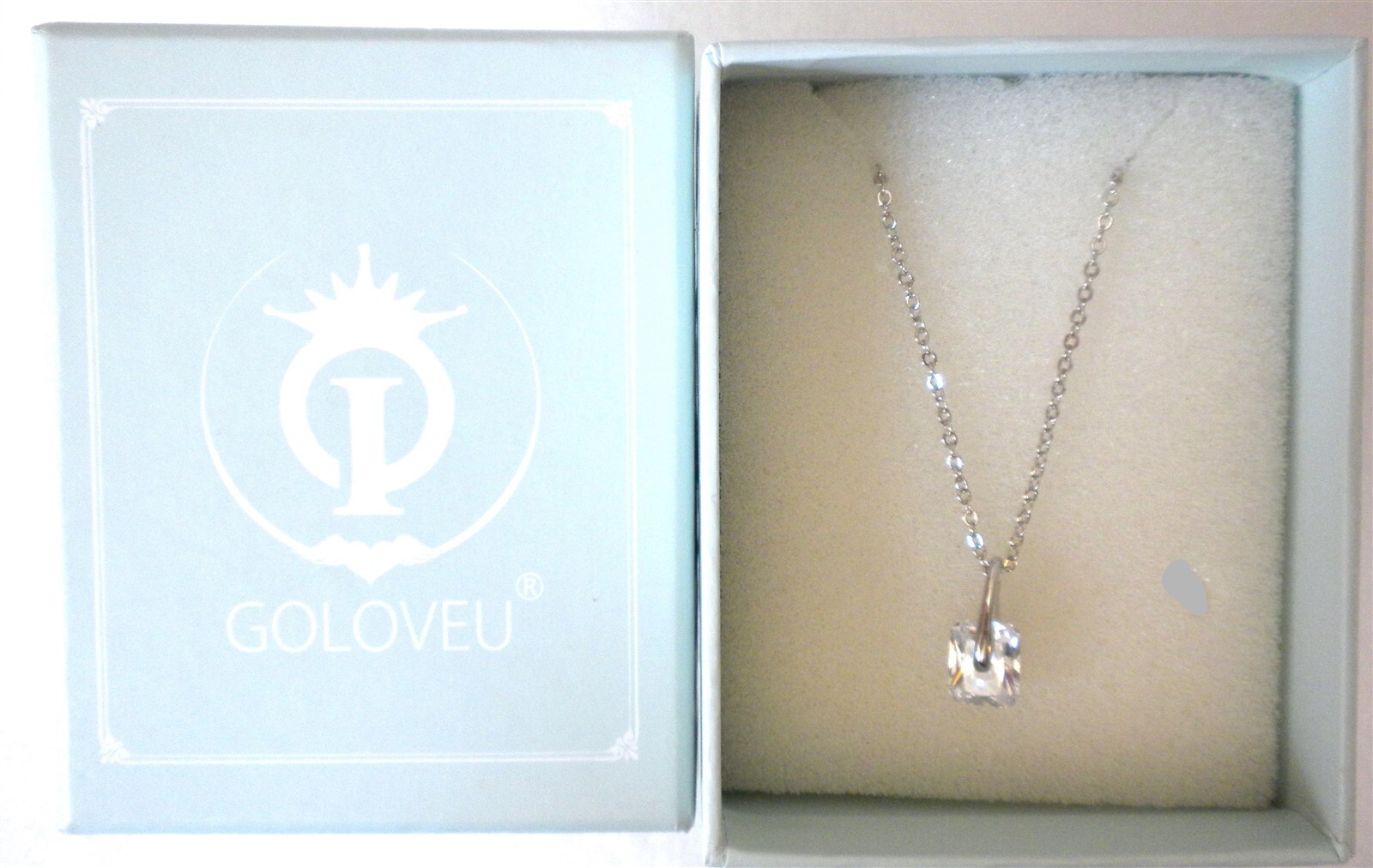 NEW IN GIFT BOX IVANKA TRUMP SOLITAIRE PENDANT on ADJUSTABLE 19″ SILVER Chain