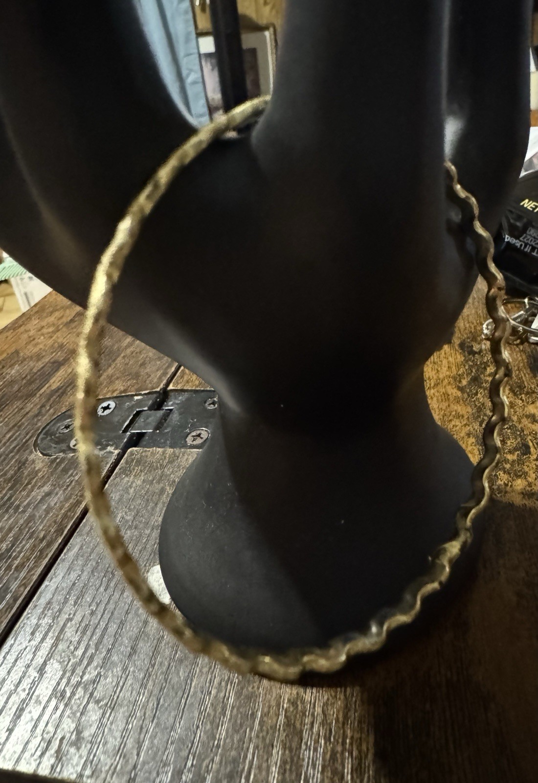 Gold Tone Metal Twisted Chain Choker Necklace, No Main Stone, No Secondary Stone
