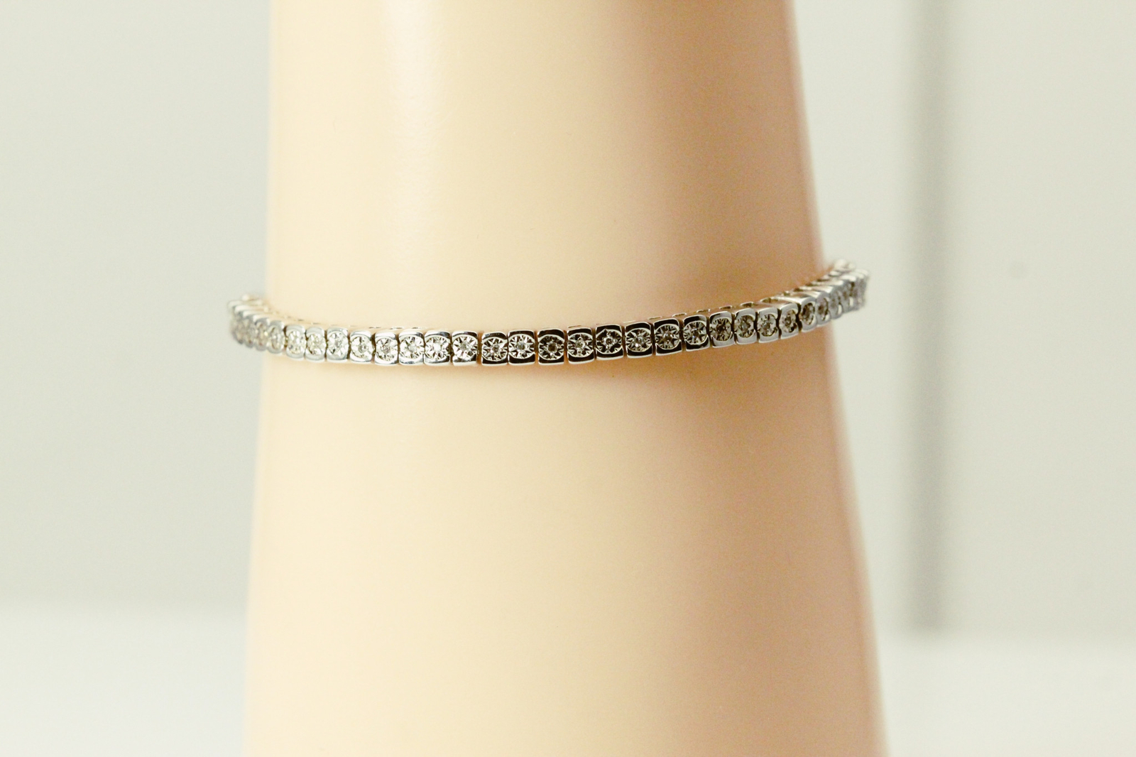Sterling Silver 925 Adjustable Bracelet with Diamond Accents 9.1 Grams (BR5156)
