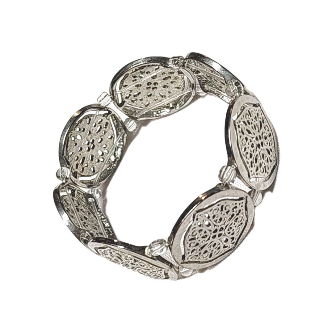 Silver Tone Filigree Round Coin Medallion Stretch Cuff Bangle Bracelet 7″ Boho