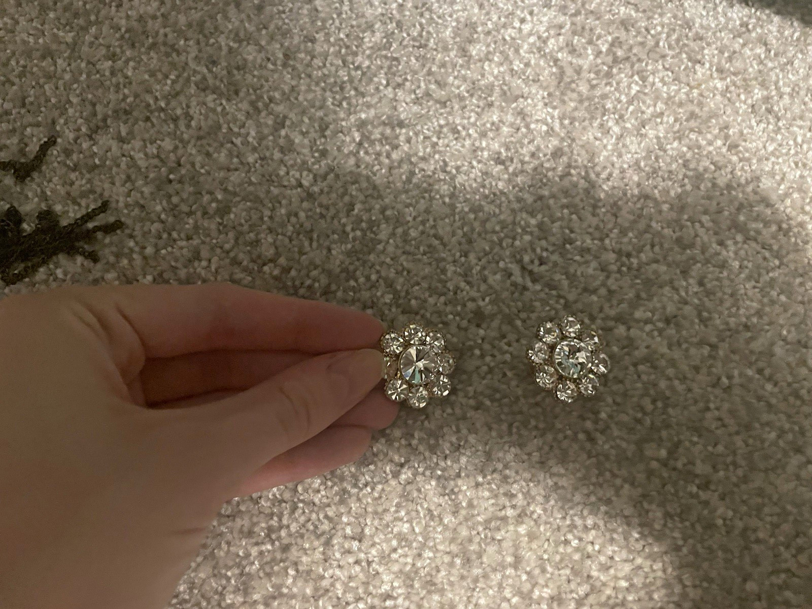 Gold Tone Clear Crystal Flower Cluster Stud Earrings with Pearl Drop Clip On