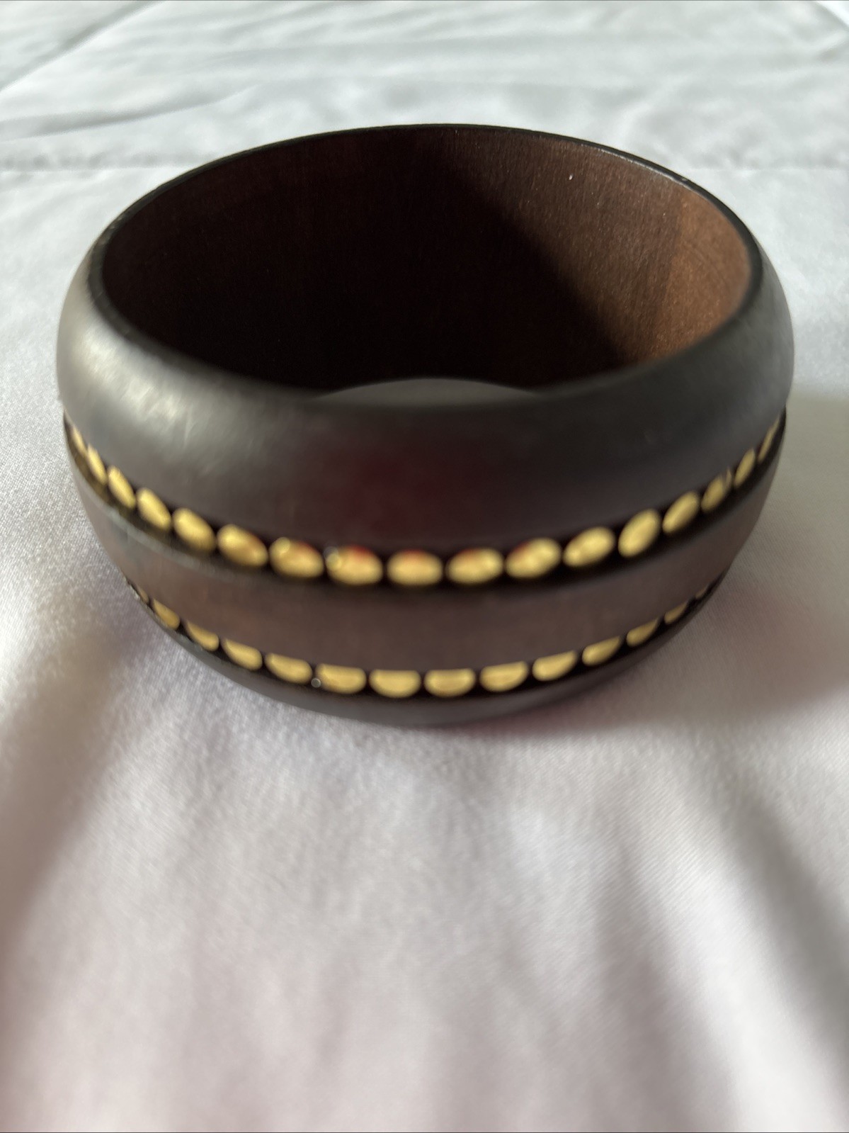 Women’s Chunky Dark Brown Wood Gold Tone Studded Bracelet Bangle No Stone