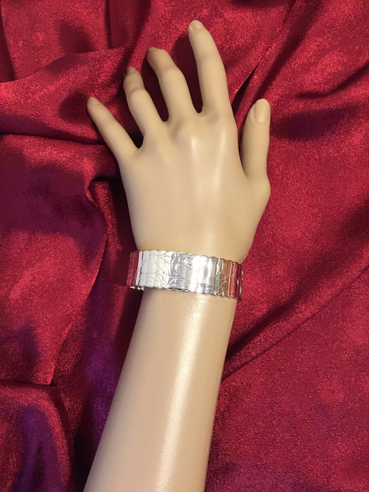 Women’s Fashion Jewelry Lotus Flower 925 Silver Plated Cuff Bracelet 24-2