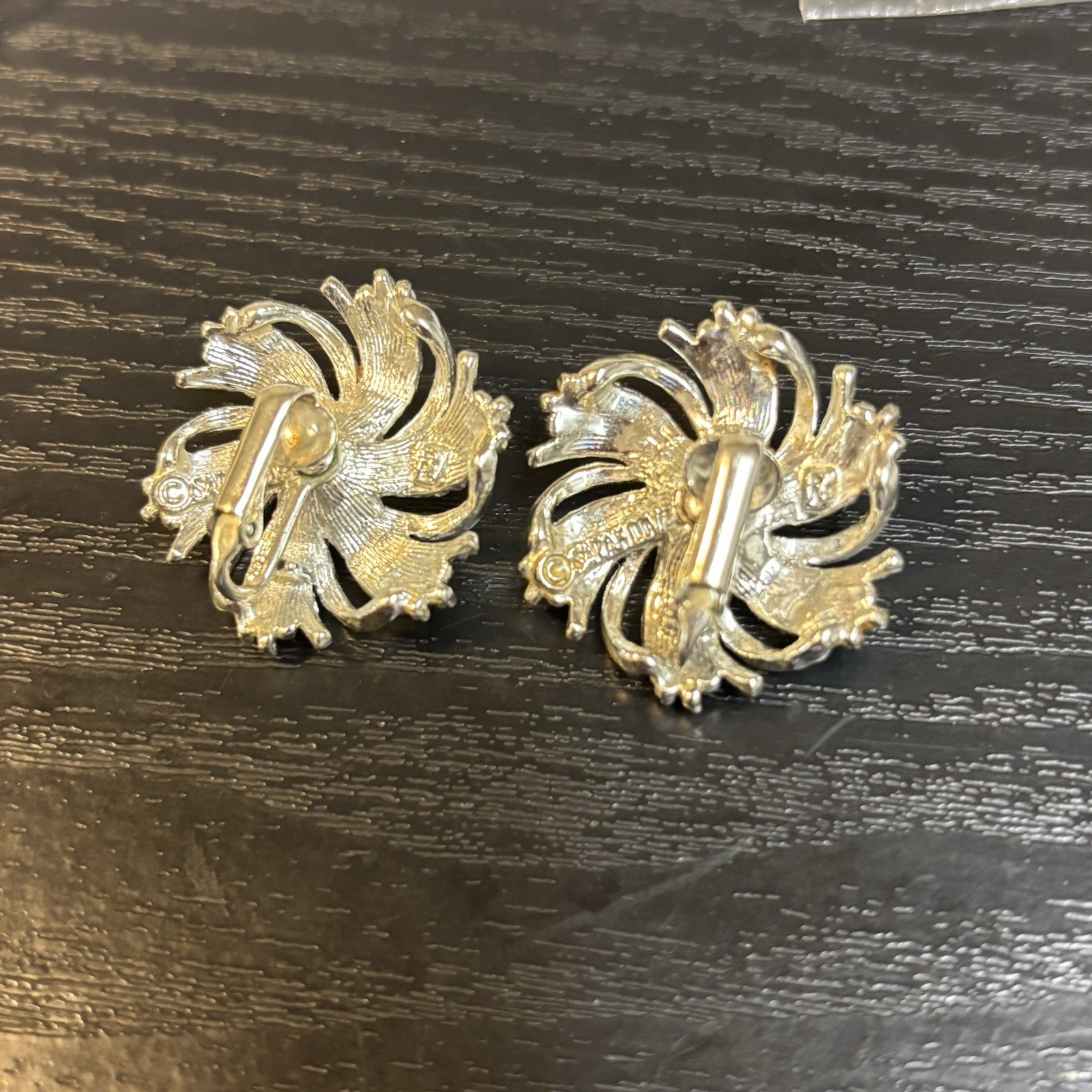 Vintage Sarah Coventry Gold Tone Firework Burst Clip-On Earrings