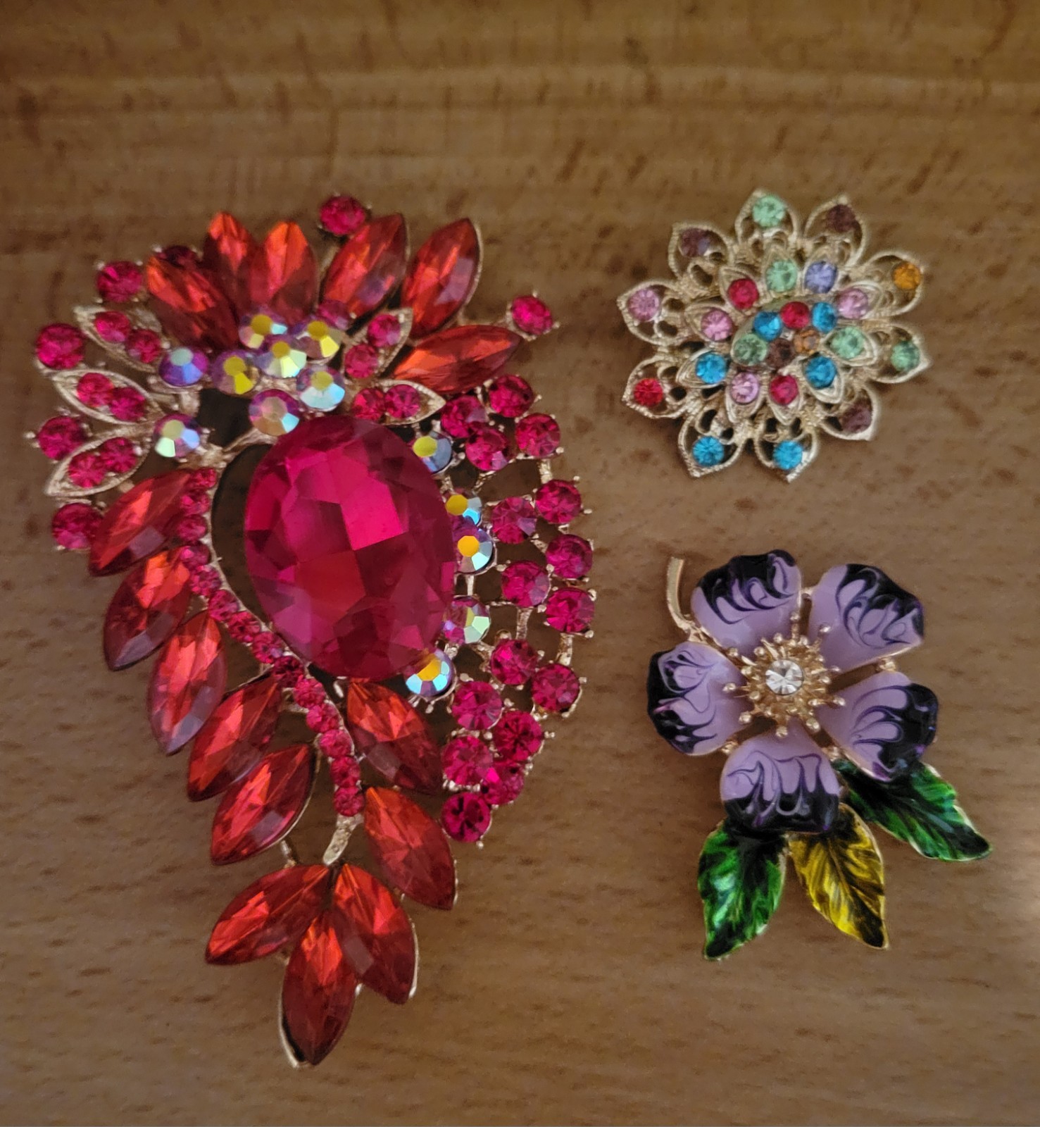 Absolutely Stunning Rhinestone Flower Floral All Occasion Brooch Lot CA USA P210