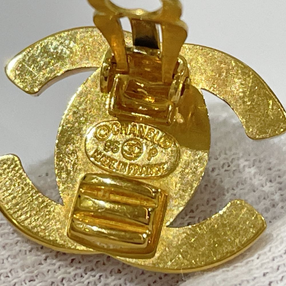 CHANEL 96P Coco Mark Round Shape Earrings