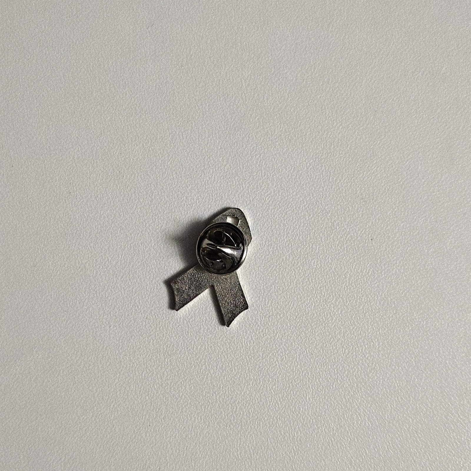 Awareness Ribbon Enamel Lapel Pin Blue Silver Tone Metal Clutch Back