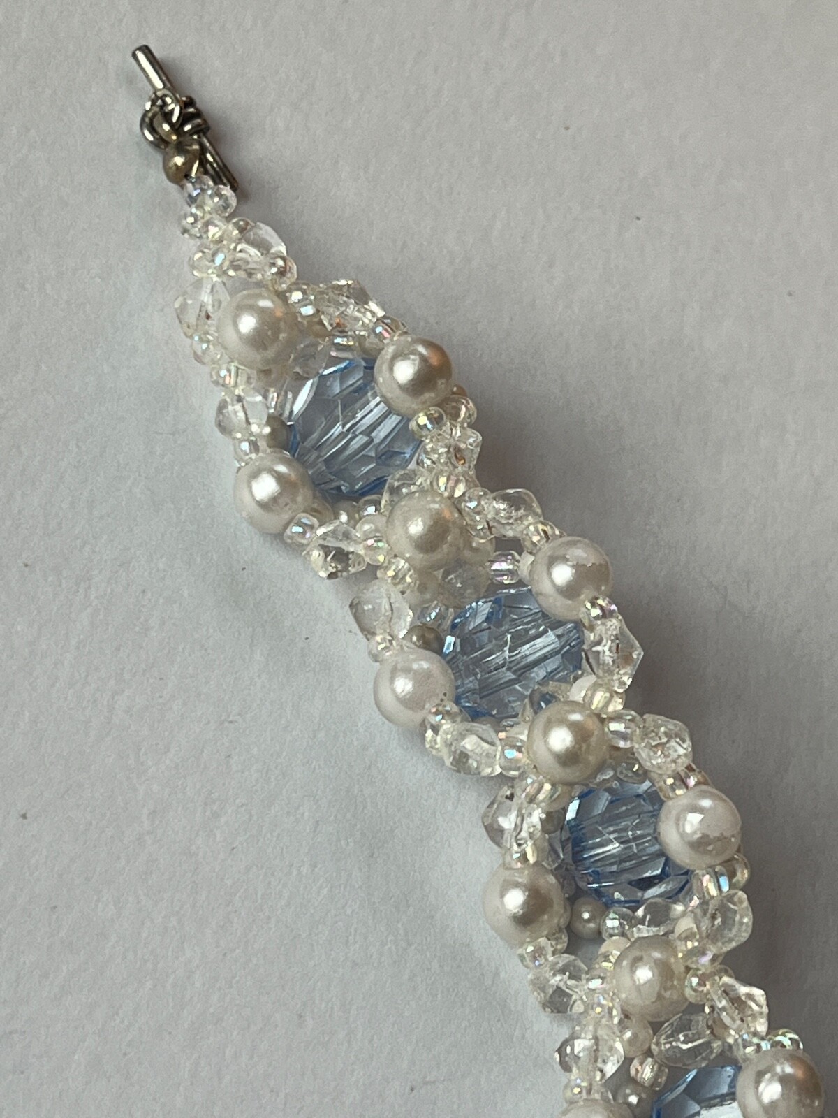 Handmade Faux White Pearl & Light Blue Faceted Beaded Bracelet – 6.5 inches long