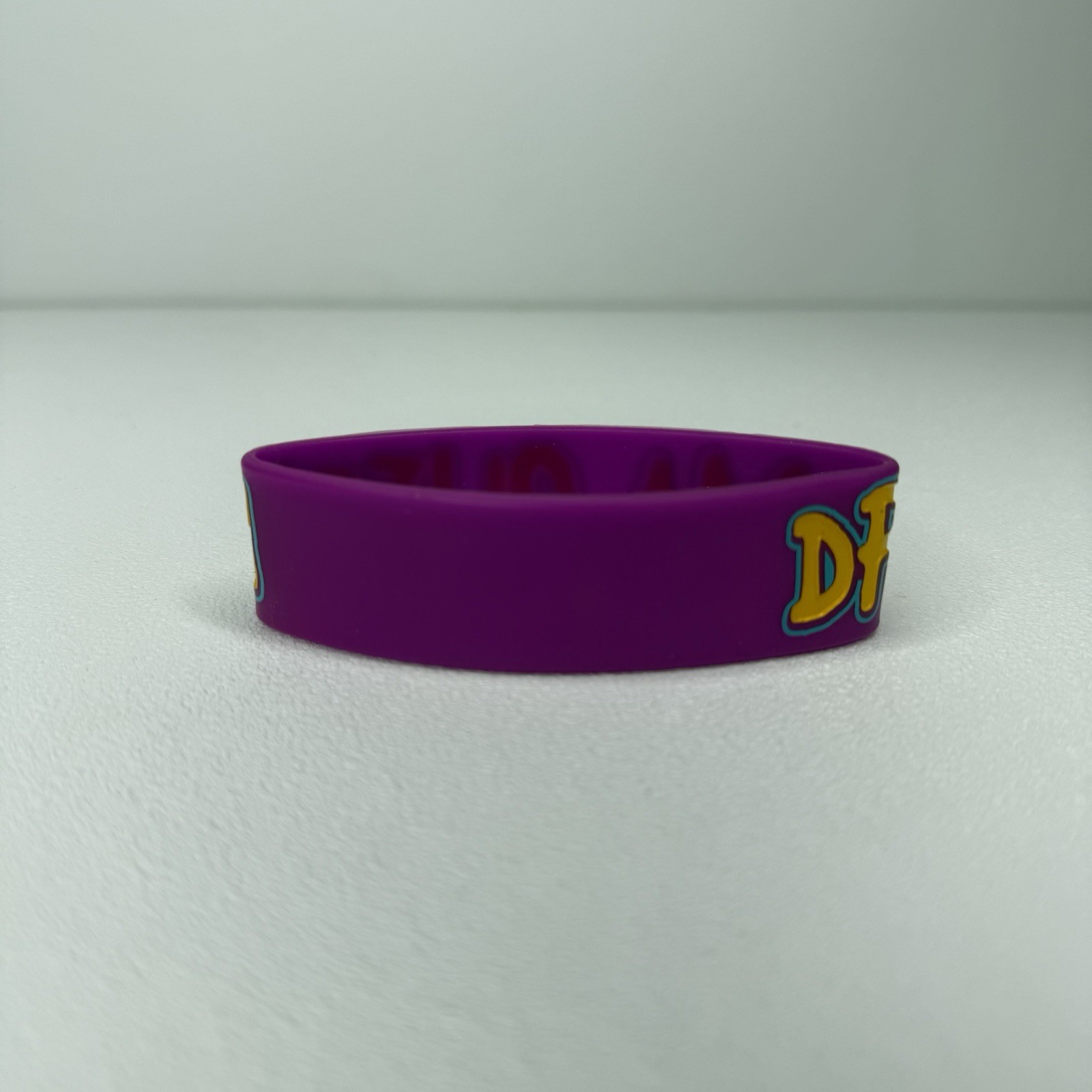 Radbandz DRAMA QUEEN Hot Topic Silicone Wristband Bracelet Purple Adult Size