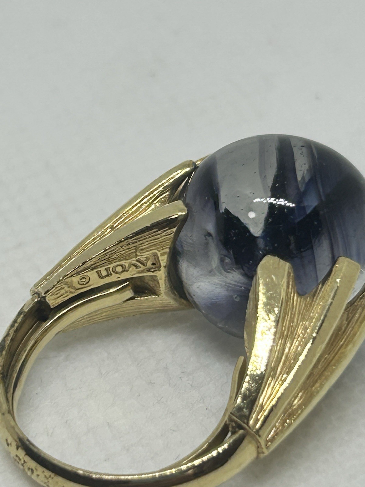 Vintage Avon Moonlight Galaxy Ring Size 6 Purple Blue Art Glass 1970s Signed Gol