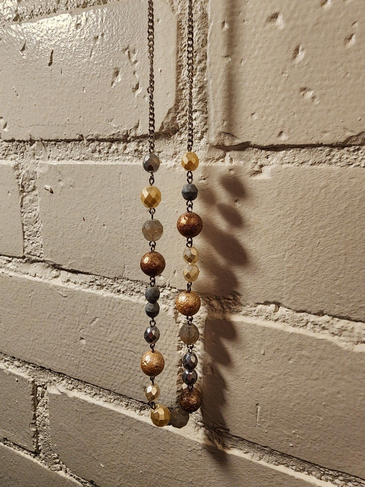 BOHO BEAD NECKLACE GRAY BEIGE IVORY OFF-WHITE BEADS W/SILVER TONE & WHITE CHAIN