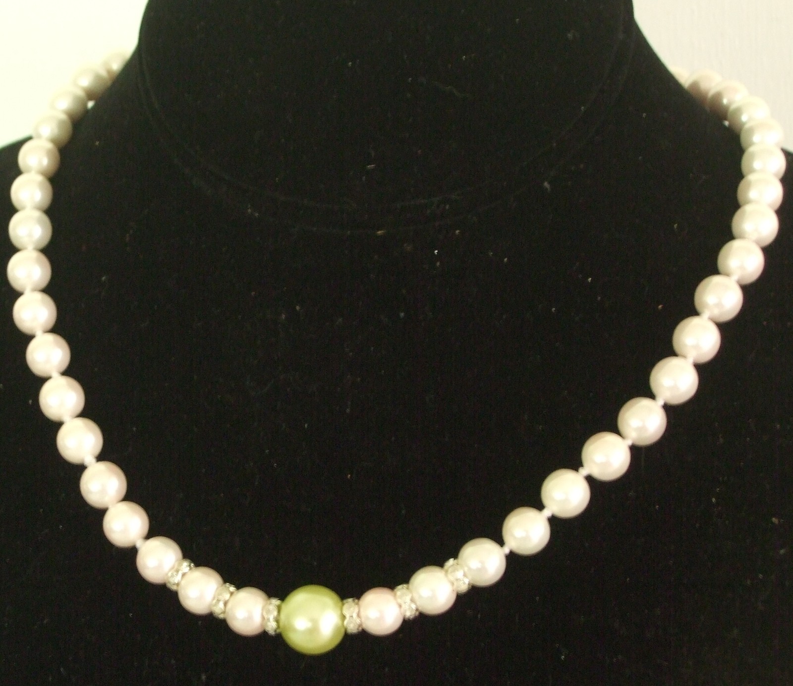 8&12MM White/LtGreen AAA South Sea Shell Pearl Necklace 18″ NEW (silk gift bag)