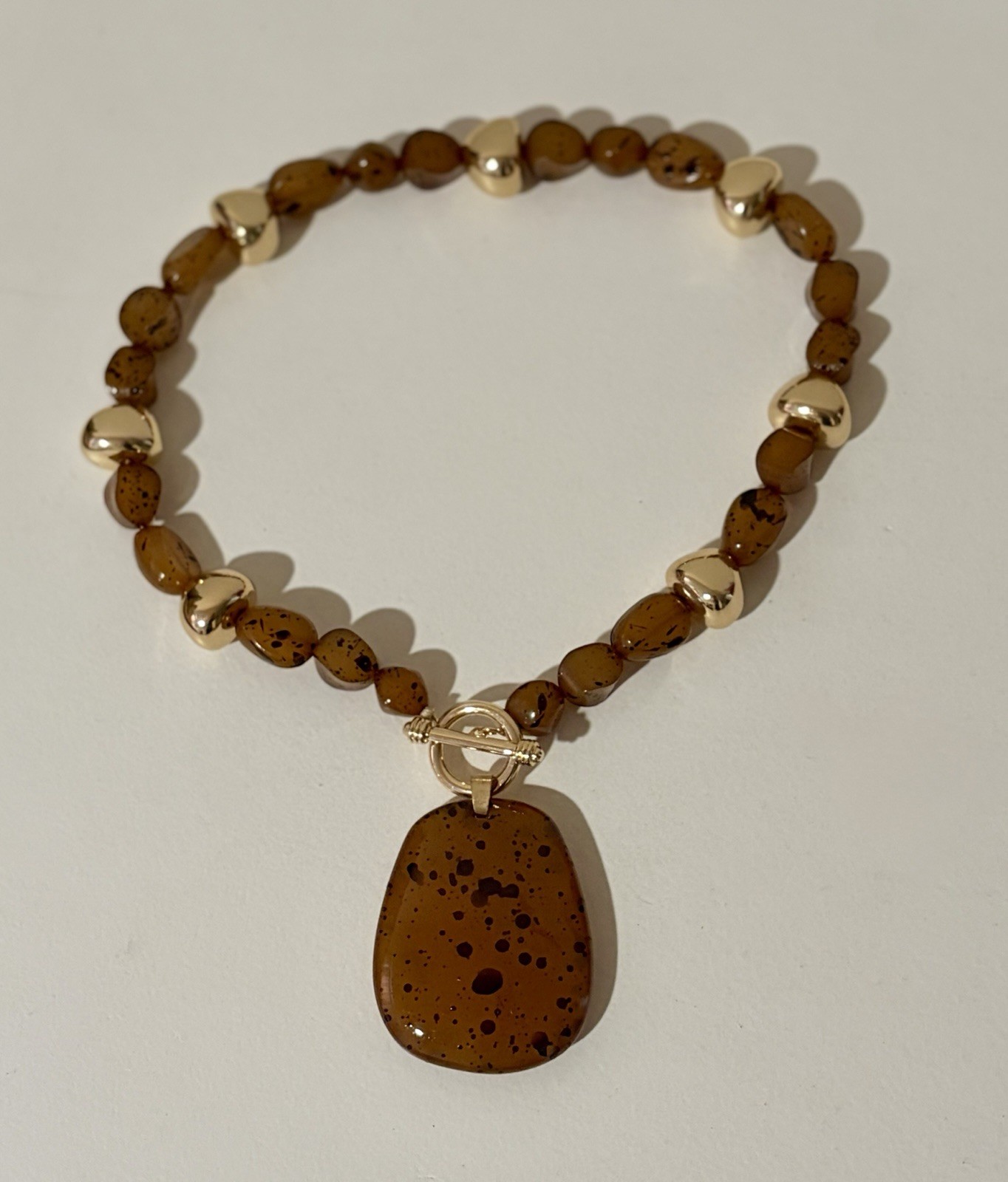 Piper K Chunky Brown Faux Amber Toggle Necklace with Large Stone Pendant