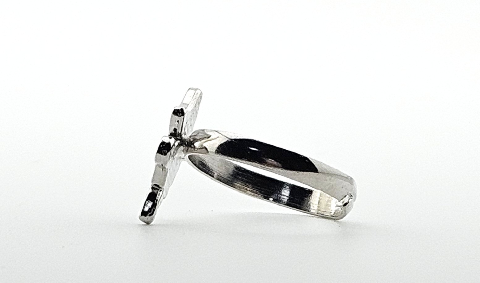 Set Of 3 Silver Tone Band Rings Multiple Sizes J17-3924