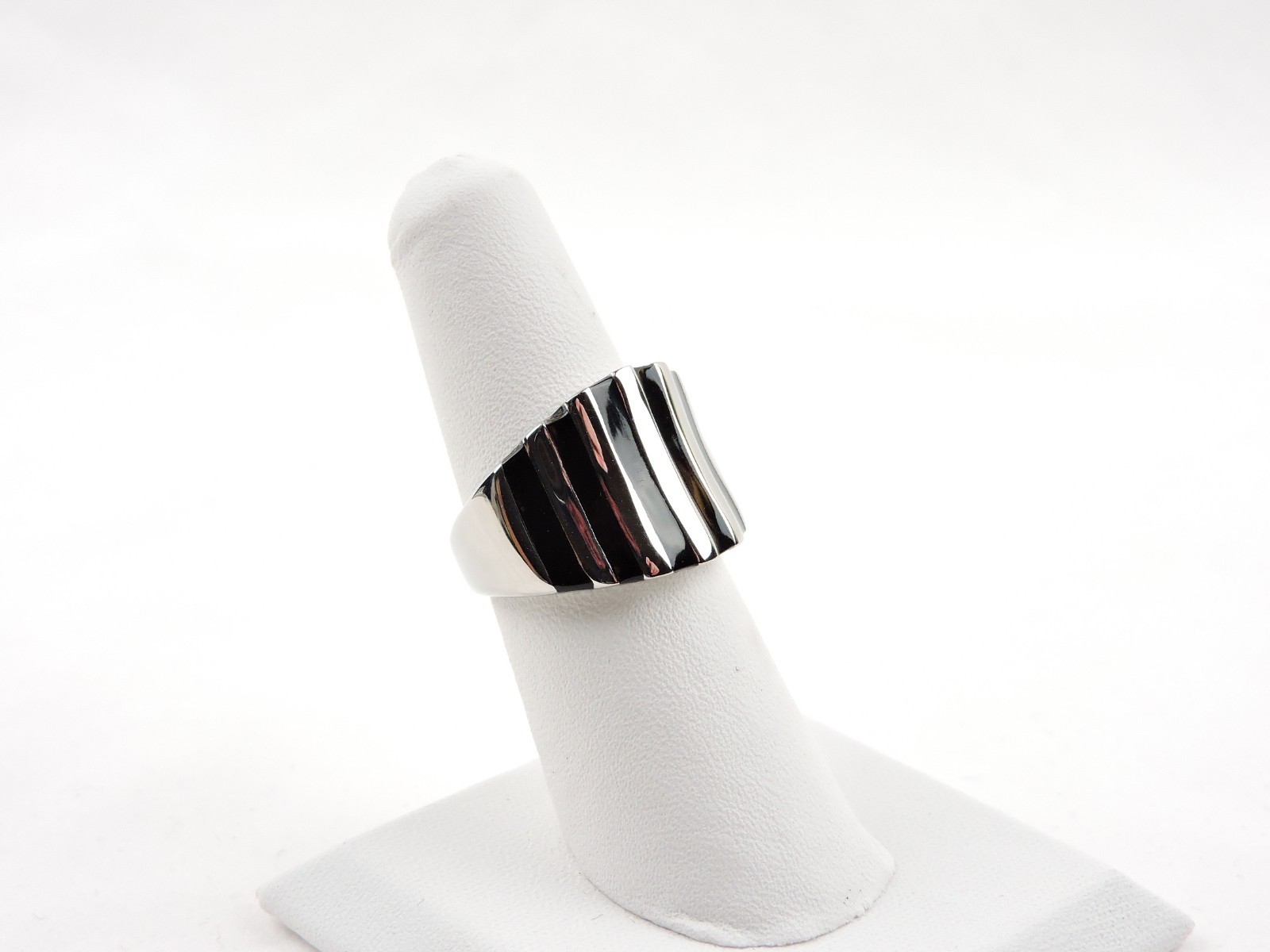 Stainless Steel Wide Band Ring With Black Accents – Free Gift Packaging