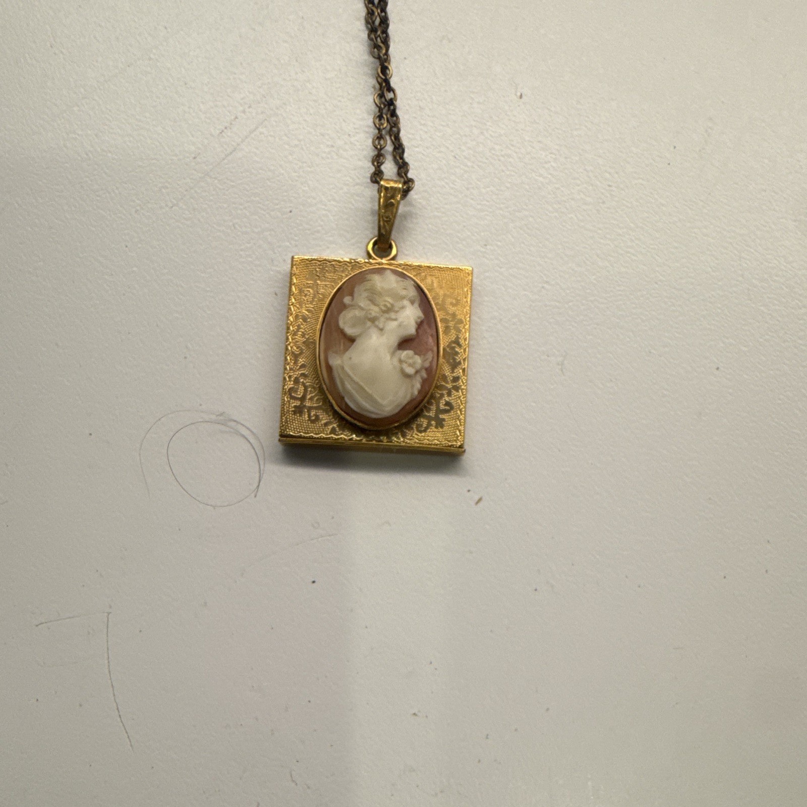 Gold Metal Square Locket Pendant Necklace w/ Oval Brown & White Cameo