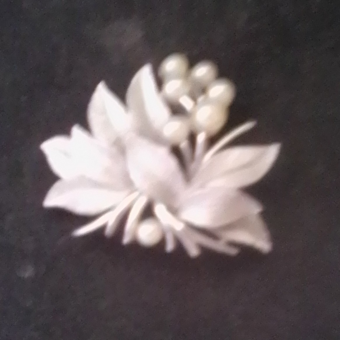 Silver Tone Flower Leaf Cluster Brooch Pin, Simulated White Pearl Beads