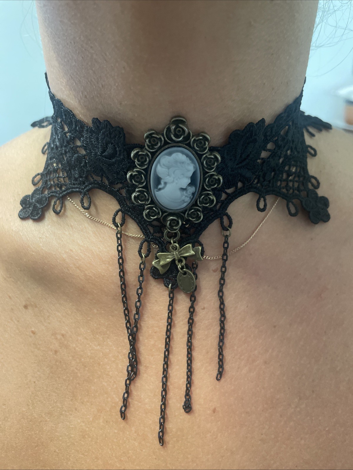 Lace Cameo Choker Dress Up Vampire Gothic Prop Bridal 36cm