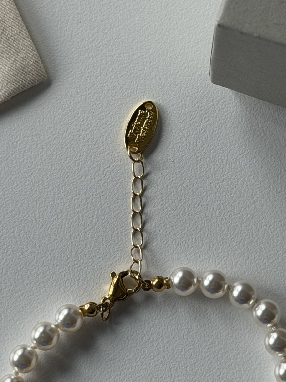 VW Lucrece Pearl Bracelet – Gold