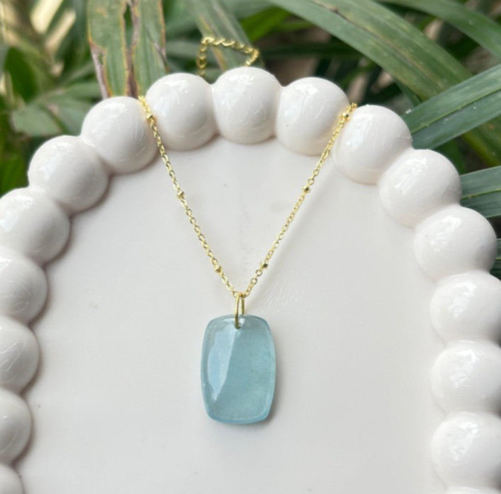 Beautiful Natural Aquamarine Gold Plated Cable Chain Pendant Necklace Jewelry