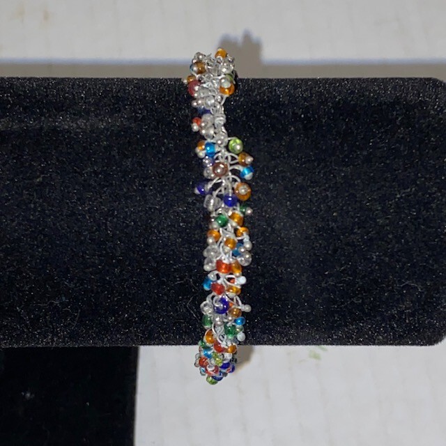 Multicolored Beaded Bracelet Cluster Seed Bead Lobster Claw Clasp 8 Inches