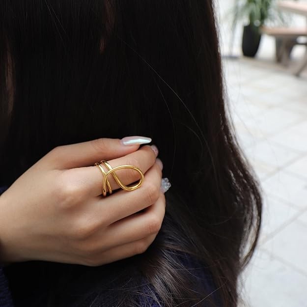 Fashion Jewelry Small Circle Ring Gold Minimalist Swirl Statement Ring Sizes
