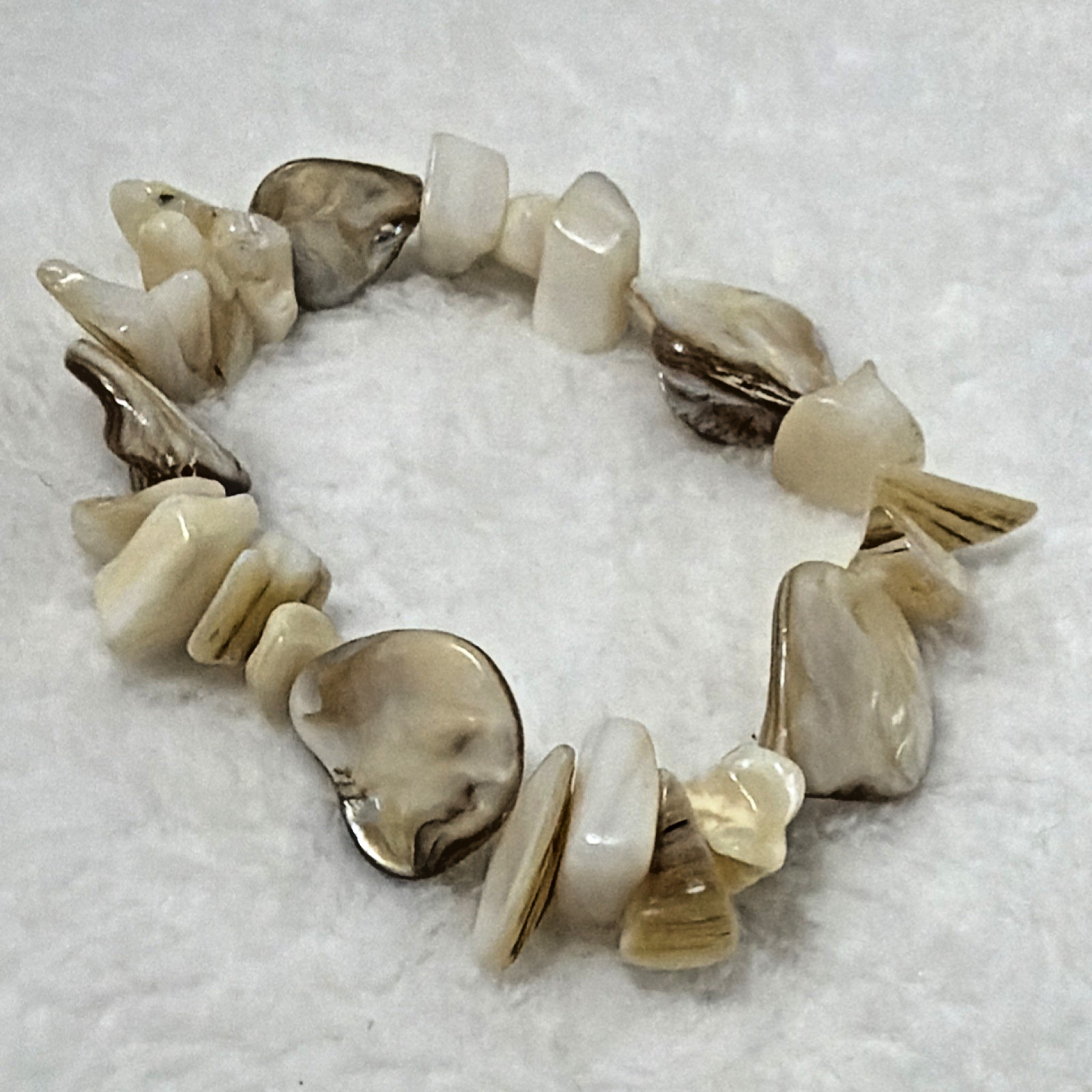 Shell Chip Beaded Stretch Bracelet White Cream Brown Beach Less Than 8in