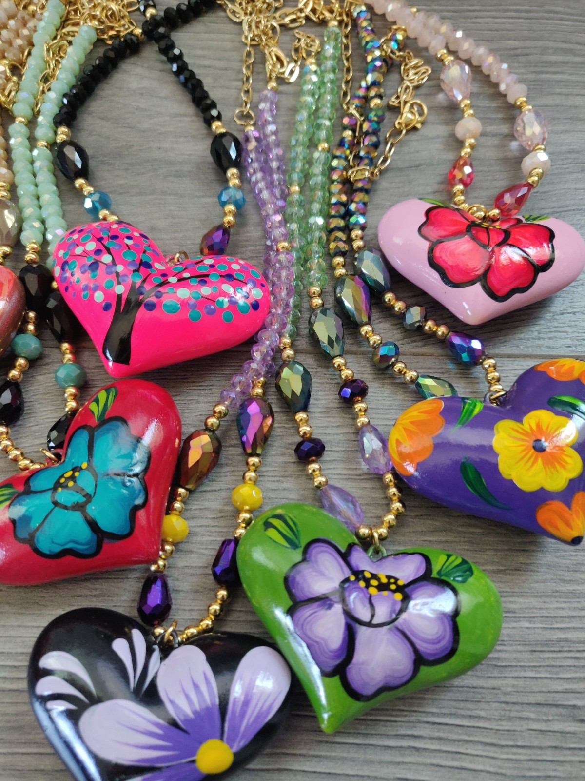 collar artesanal mexicano, Lote de 12 Pz, corazon hand made, cristal y chapa.