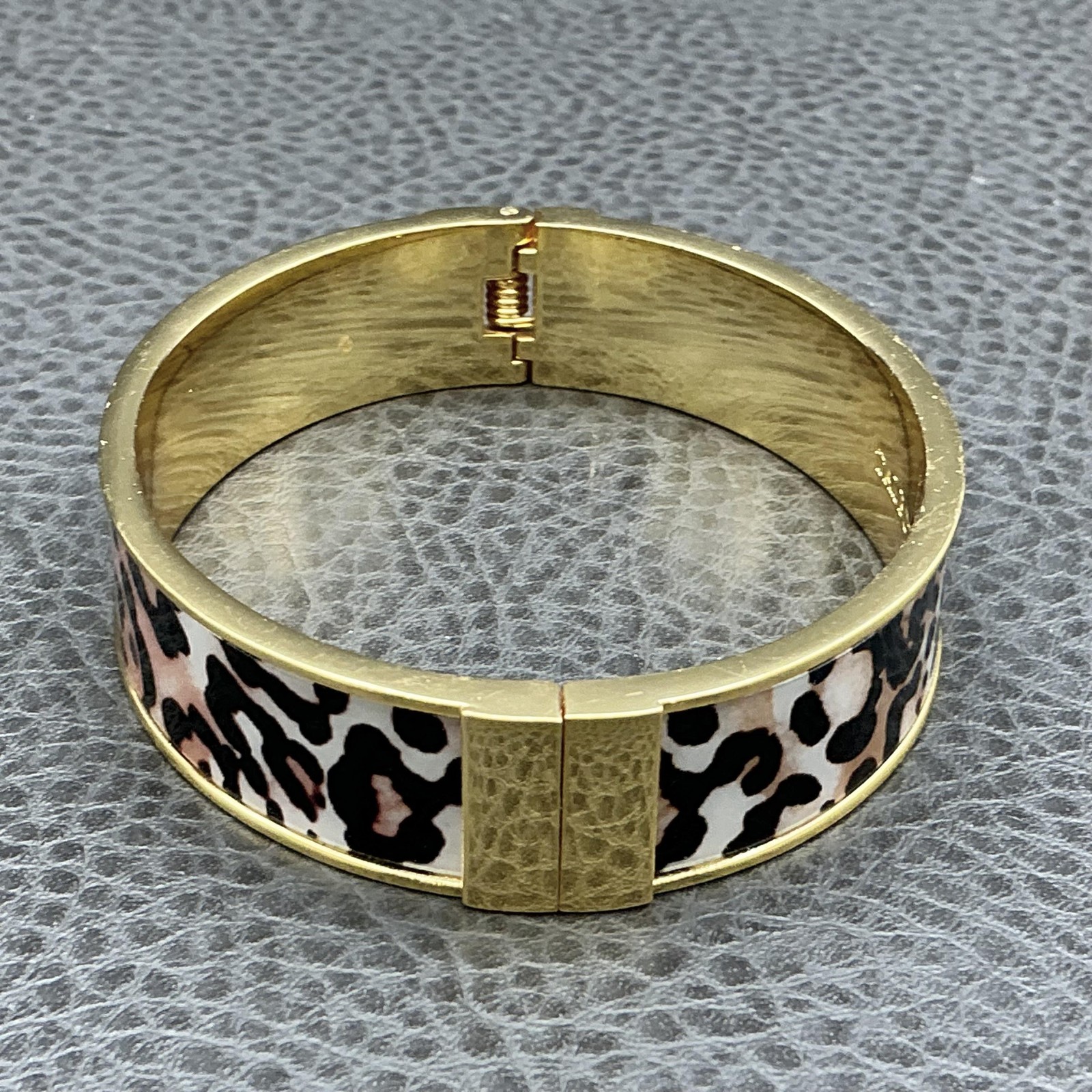 Talbots Bracelet Multicolor Leopard Enamel Gold Tone Womens 6.8 In Jewelry