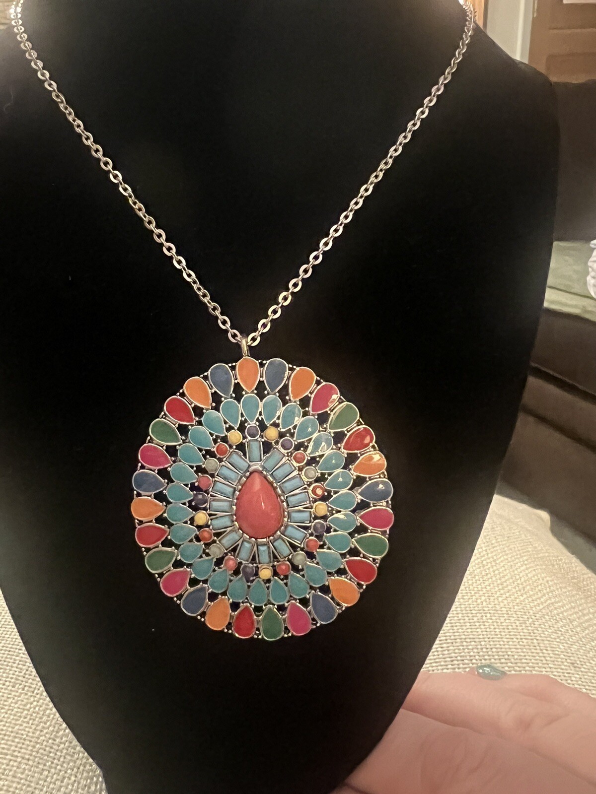 Colorful Enamel Medalian necklace (Turquoise, Red, Yellow, Purple)