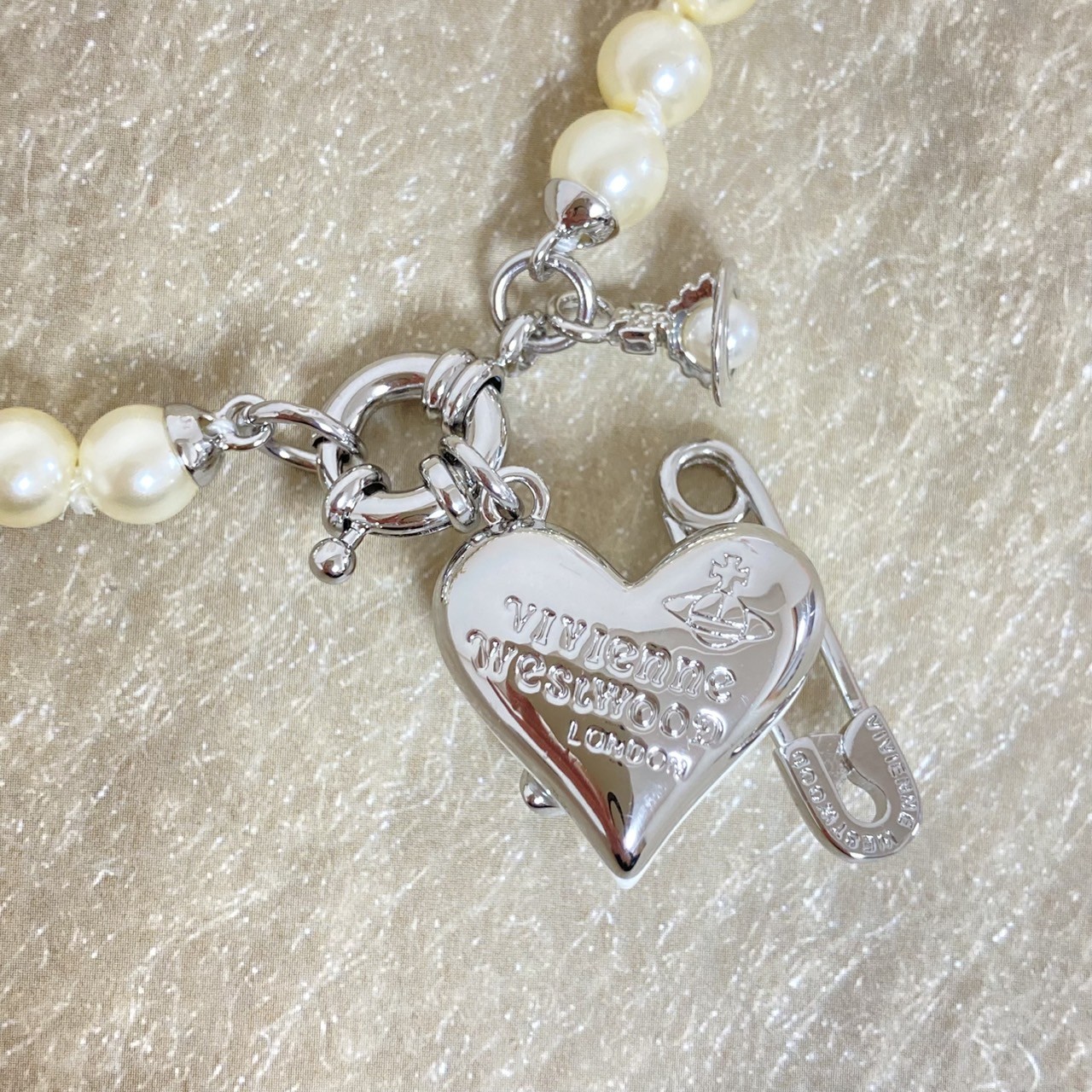 Vivienne Westwood Necklace ORIETTA Pearl Heart Safety pin Silver 40cm NO BOX