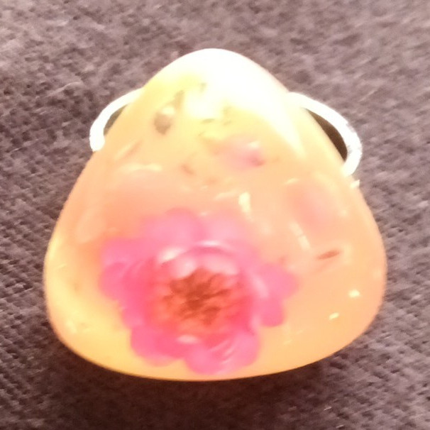 Triangle Yellow Resin Cocktail Ring, Translucent w/ Embedded Pink Flower, Size 6